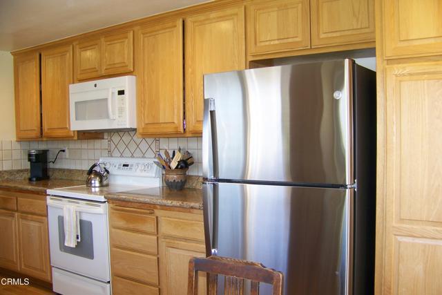 22106 Village 22, Camarillo CA: https://media.crmls.org/mediaz/b123e990-b8c2-48e3-aa87-23de2019bfae.jpg
