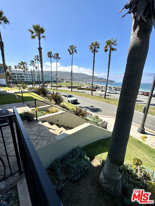 1800 Esplanade, Redondo Beach, California 90277, 3 Bedrooms Bedrooms, ,2 BathroomsBathrooms,Residential,Sold,Esplanade,24373955