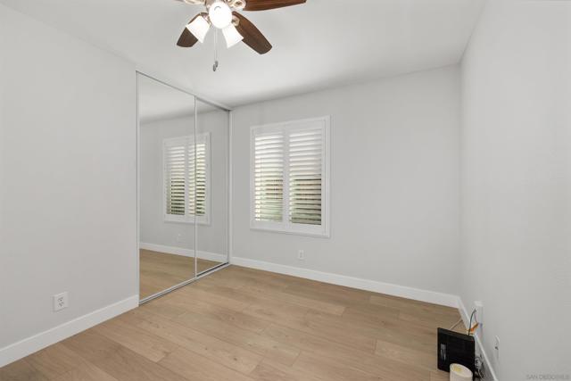 12866 SUMMERFIELD LN, Poway CA: https://media.crmls.org/mediaz/b1268f7e-c15e-43c3-9222-25ce59190387.jpg