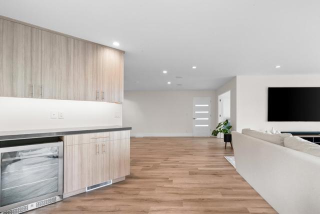 17808 Tourney Road, Los Gatos CA: https://media.crmls.org/mediaz/b1273f05-246d-4e8d-9f5c-f7f909bf3fde.jpg