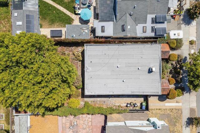 806 Seabright Avenue, Santa Cruz CA: https://media.crmls.org/mediaz/b1276248-eaf0-4005-a71f-ae57f0eada37.jpg