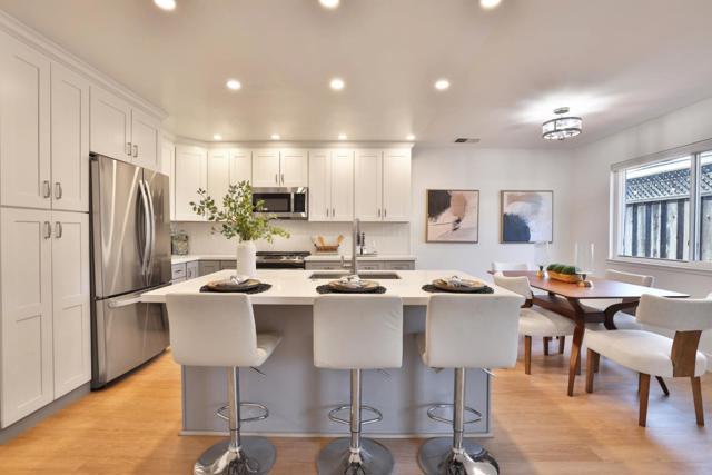 4581 Shadowhurst Court, San Jose CA: https://media.crmls.org/mediaz/b127a392-212d-4ae1-949d-1e5fccb2cc5a.jpg