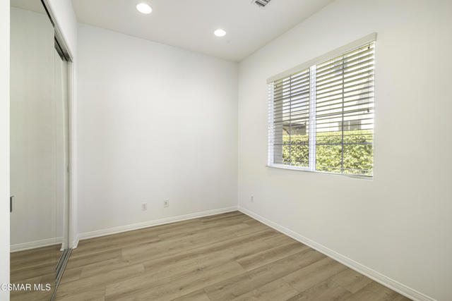 3178 Sunset Hills Boulevard, Thousand Oaks CA: https://media.crmls.org/mediaz/b127f896-f0ed-43c7-8ba4-02429bdeb54b.jpg