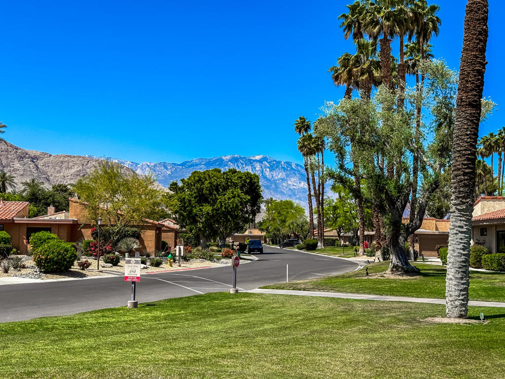 89 La Ronda Drive