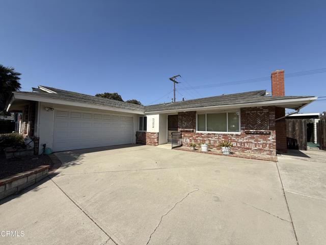 1204 Cardigan Avenue, Ventura CA: https://media.crmls.org/mediaz/b12ad05b-aa2d-421b-b056-6be2db0379b5.jpg