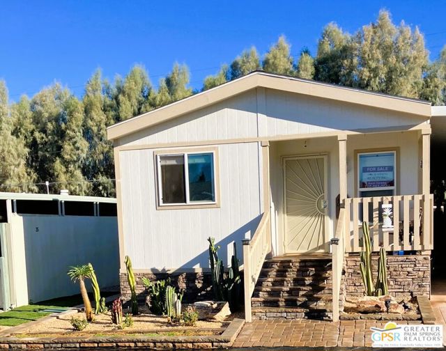 17640 Corkill Road, Desert Hot Springs CA: https://media.crmls.org/mediaz/b12b827f-846c-4ef4-8a4a-a939235a9771.jpg