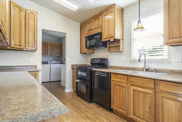 3015 E Bayshore Road, Redwood City CA: https://media.crmls.org/mediaz/b12b8b87-4079-44d6-ac5e-2051327ae087.jpg
