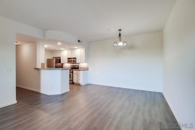 1875 Baudouin Pl, Chula Vista CA: https://media.crmls.org/mediaz/b12cba67-493f-40d1-8d73-bc48545be334.jpg