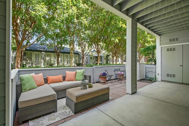 1648 Parkview Green Circle, San Jose CA: https://media.crmls.org/mediaz/b12d8c43-06ad-44d5-b437-095a16f44861.jpg