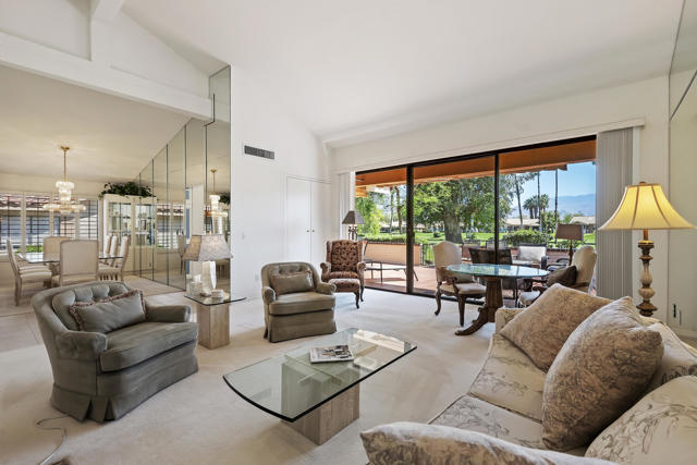 213 Calle Del Verano, Palm Desert, CA 92260