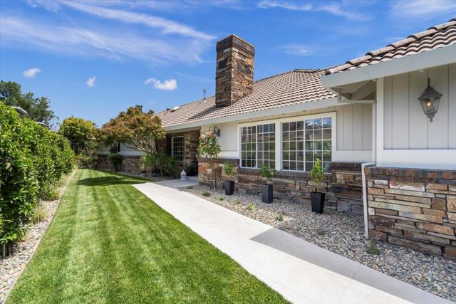 1501 Welburn Avenue, Gilroy CA: https://media.crmls.org/mediaz/b12e4018-ad76-4311-95b6-570730e76d81.jpg