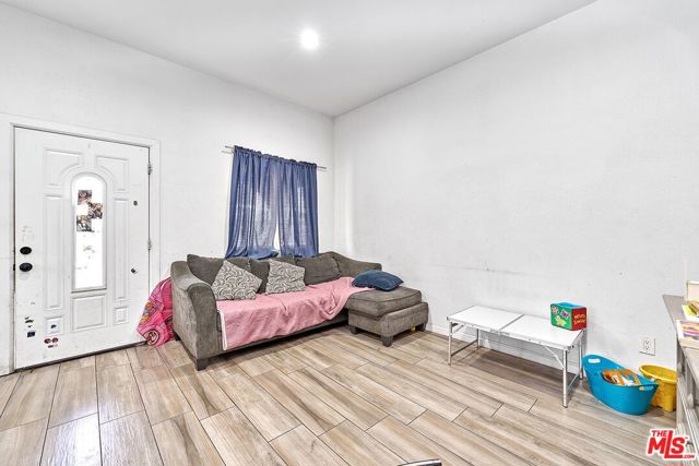 1060 S Rebecca Street, Pomona CA: https://media.crmls.org/mediaz/b12ec95c-7b04-4695-99c6-0fb4a6f5809f.jpg
