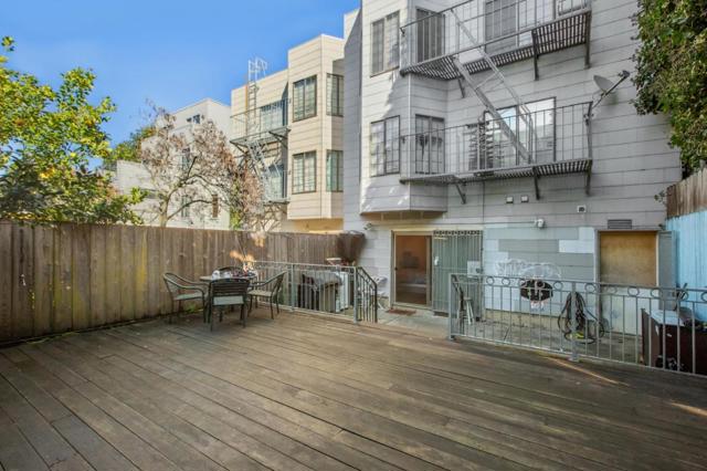 1615 Oakdale Avenue, San Francisco CA: https://media.crmls.org/mediaz/b12f3a86-ea75-40ab-ba6f-87147f2060b7.jpg