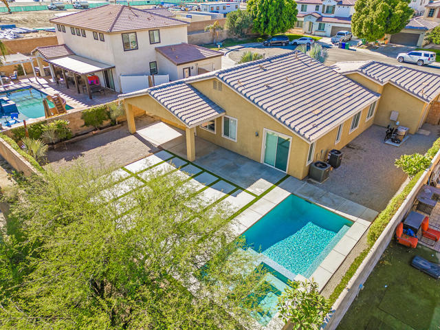 43820 Cape Cod Court, Indio CA: https://media.crmls.org/mediaz/b12f79ff-9e3e-4819-afcc-d66f7a91aebf.jpg
