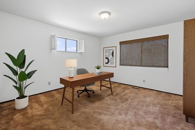307 Mansfield Road, Hollister CA: https://media.crmls.org/mediaz/b1306087-ba8c-4df4-88c1-d9990f93180a.jpg