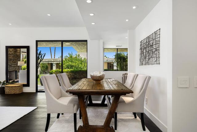 6 Amherst Court, Rancho Mirage CA: https://media.crmls.org/mediaz/b1307aaa-5ad0-4a95-a109-423ff6f322c1.jpg