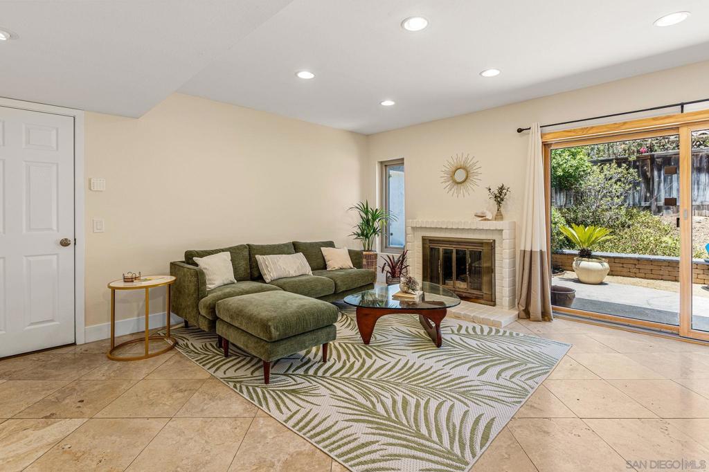 1141 Cerro Largo Dr - photo 15