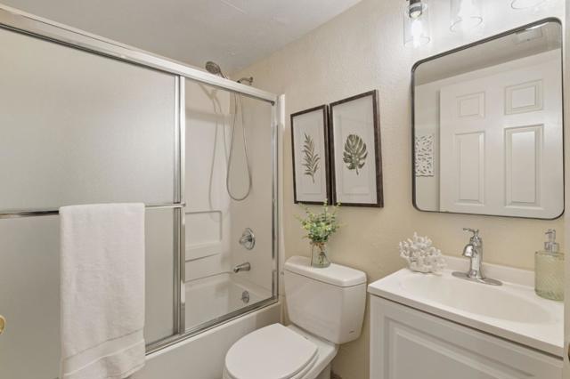 1721 California Street, Mountain View CA: https://media.crmls.org/mediaz/b1311b88-3a49-4ffb-97d4-afa07bd4bdad.jpg
