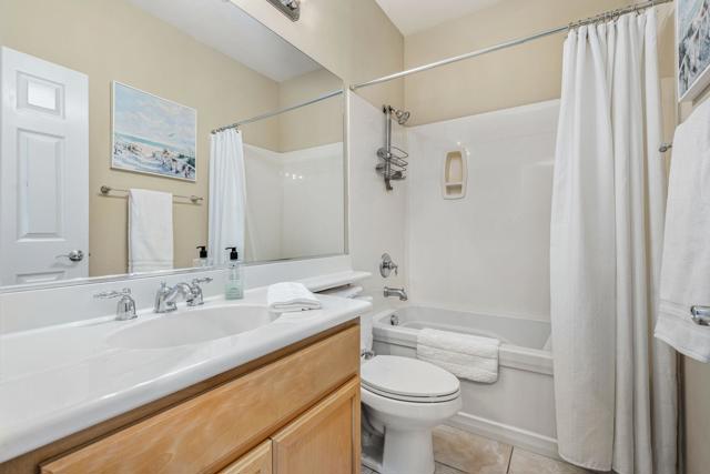 81172 Victoria Lane, La Quinta CA: https://media.crmls.org/mediaz/b1315305-fa44-4822-a94b-b0f9e08afd2b.jpg