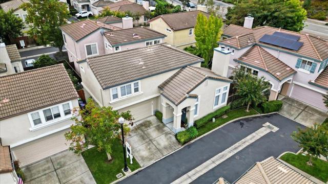 705 Otter Court, Fairfield CA: https://media.crmls.org/mediaz/b133870a-8fa4-495c-ba61-03ceb26525cb.jpg