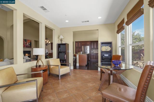 1512 Miwok Ct, Brentwood CA: https://media.crmls.org/mediaz/b133ea2d-8de8-4df3-bb58-f2d09c17e331.jpg