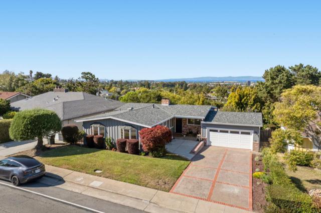 826 W Hillsdale Boulevard, San Mateo CA: https://media.crmls.org/mediaz/b135e85d-a7d8-4394-a90e-e3cdd5cbd82a.jpg