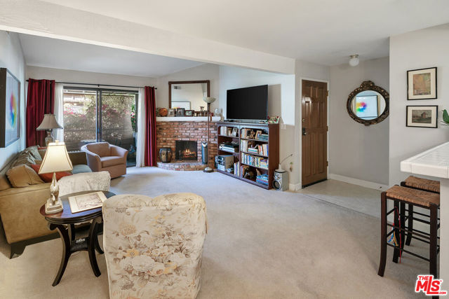 15511 Sherman Way, 53 photo 7