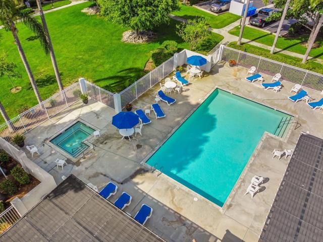 867 Ginger Avenue, Carlsbad CA: https://media.crmls.org/mediaz/b13737a7-e205-4a57-8154-a3a844d965ea.jpg