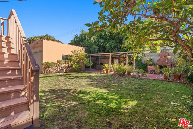 10582 Cheviot Drive, Los Angeles CA: https://media.crmls.org/mediaz/b137710f-1f46-4c26-982a-8e2a3ebb71f7.jpg