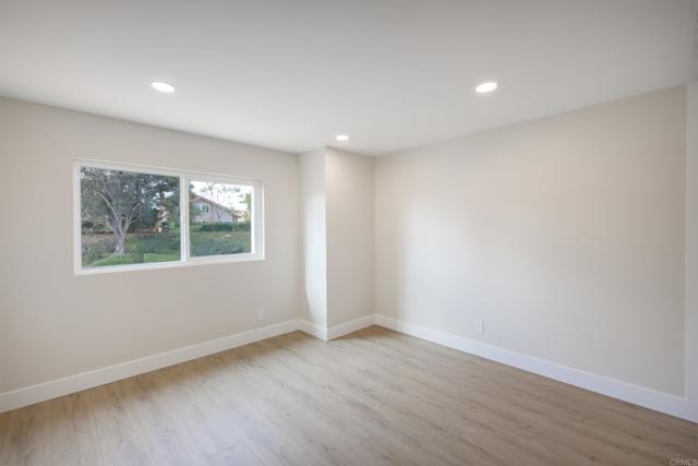 Detail Gallery Image 22 of 24 For 1746 Country Squire, Vista,  CA 92081 - 4 Beds | 3 Baths