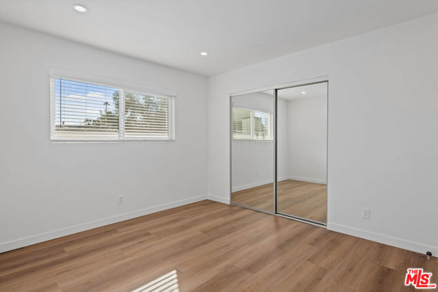 2447 N Beachwood Drive, Los Angeles CA: https://media.crmls.org/mediaz/b137bd0c-003f-4f46-9c02-74375d7de2cc.jpg
