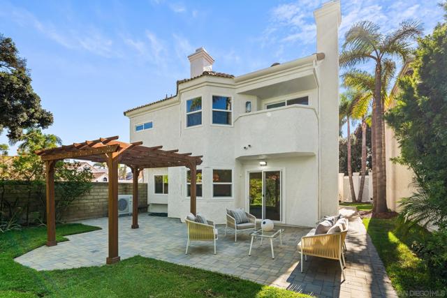 45 Saint Christophers Lane, Coronado CA: https://media.crmls.org/mediaz/b137e265-243b-42b0-a20e-70747f7ac44c.jpg