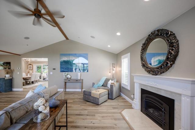 307 Sidesaddle Circle, Scotts Valley CA: https://media.crmls.org/mediaz/b138bbe0-e0fe-43ad-a4ea-89537f96d632.jpg