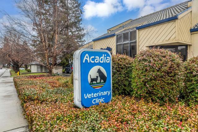 10012 N Foothill Boulevard, Cupertino CA: https://media.crmls.org/mediaz/b13947a8-740c-420b-aac8-310f98e11888.jpg