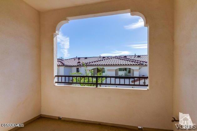 https://media.crmls.org/mediaz/b1397a64-4f52-44de-a49f-8c179c0d3e0c.jpg?preset=X-Large