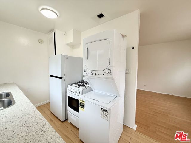 630 N Westbourne Drive, West Hollywood CA: https://media.crmls.org/mediaz/b139b51f-2552-4e86-ad8c-d087b470e358.jpg