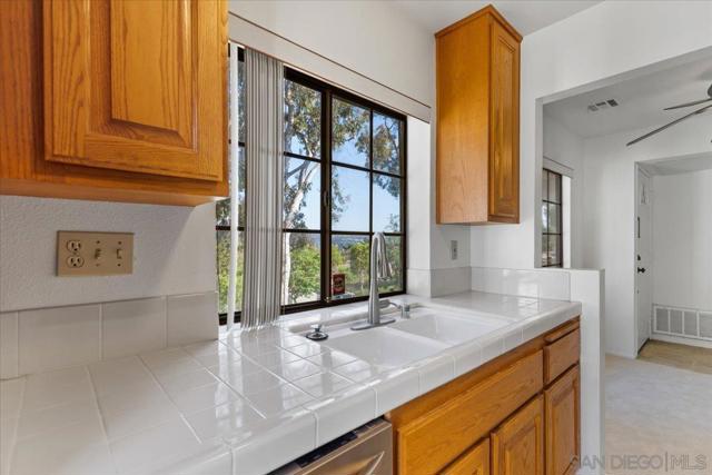13330 Caminito Ciera, San Diego CA: https://media.crmls.org/mediaz/b139bcbe-bbb4-4dd8-9c3a-3b482d87c3a8.jpg