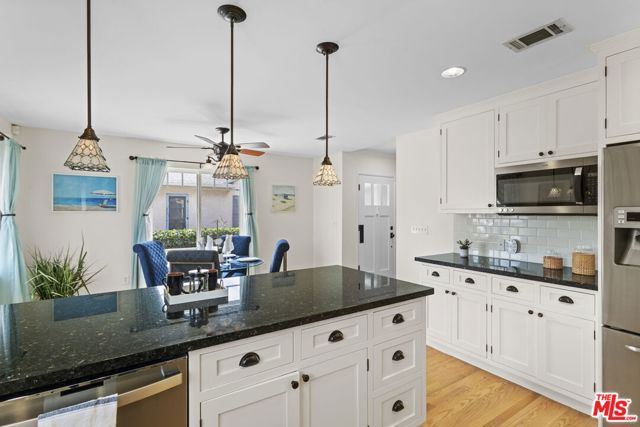 2500 Armour Lane, Redondo Beach, California 90278, 3 Bedrooms Bedrooms, 0 ,2 BathroomsBathrooms,Residential,For Sale,Armour,0,26853721