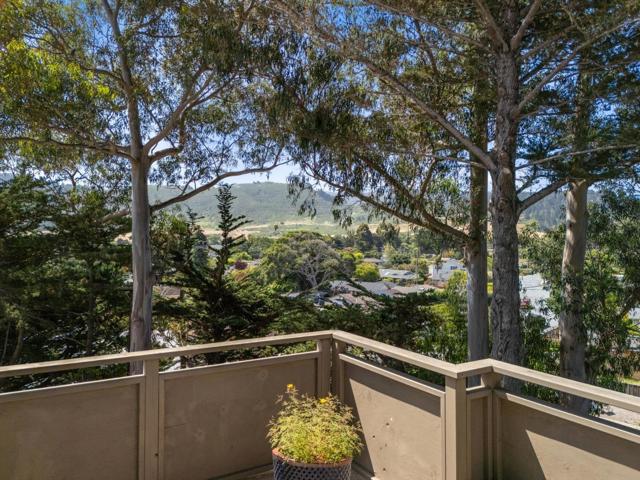 3405 Rio Road, Carmel CA: https://media.crmls.org/mediaz/b13a09c9-0f39-4b72-a1d9-ce676b7c16dd.jpg