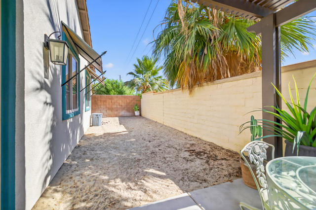 31560 Calle Agate, Cathedral City CA: https://media.crmls.org/mediaz/b13b737f-7853-49f2-b3b5-9b008da403cf.jpg