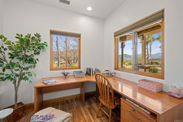15636 Sage Hill Drive, Ramona CA: https://media.crmls.org/mediaz/b13bef97-3424-4adb-a550-18d54fabf78e.jpg