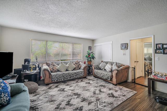 923 Delport Avenue, Santa Rosa CA: https://media.crmls.org/mediaz/b13da7c8-3ed2-489f-ace8-c03ef5681bc1.jpg