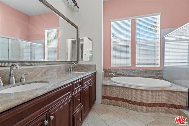 6010 Celedon, Playa Vista CA: https://media.crmls.org/mediaz/b13db653-7d56-41ec-a5de-a1cb9753edcd.jpg