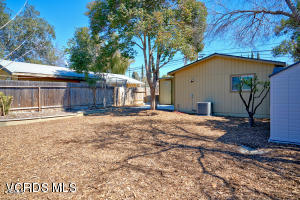 Detail Gallery Image 12 of 13 For 127 Bundren St, Oak View,  CA 93022 - 2 Beds | 1 Baths