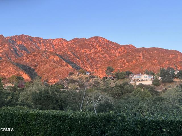 2880 Holliston Avenue, Altadena CA: https://media.crmls.org/mediaz/b13eb621-a230-4bb8-a3c5-9207ded06077.jpg