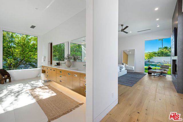 6 Big Sioux Road, Rancho Mirage CA: https://media.crmls.org/mediaz/b140427a-53de-43a4-9ff6-a11604601b1d.jpg