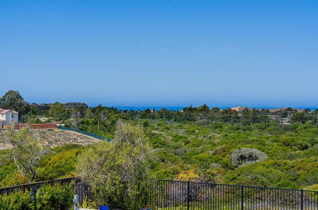 2967 Garnet Way, Marina CA: https://media.crmls.org/mediaz/b1409ad4-98b7-401e-a7af-de54aa3dc986.jpg