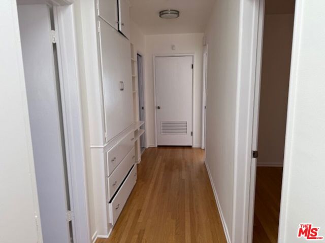 5702 S Corning Avenue, Los Angeles CA: https://media.crmls.org/mediaz/b140a031-095b-4e30-8cc0-cdf9c77d0456.jpg