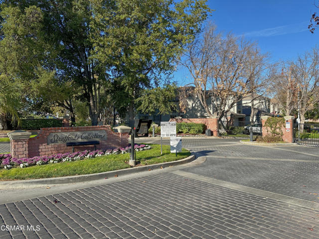 24632 Brighton Drive, Valencia CA: https://media.crmls.org/mediaz/b1437d2f-3329-4b46-890b-de647f041f28.jpg