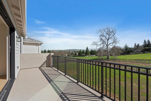Image 32 of 65 For 8014 Kingbird Ct